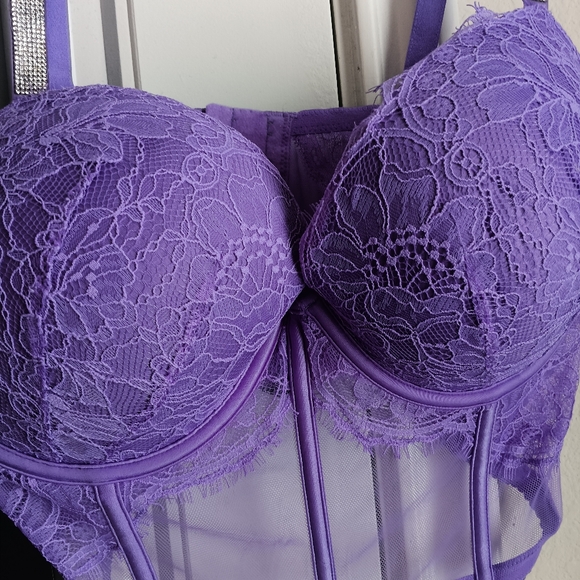 Victoria Secret Corset Bra - Picture 4 of 7